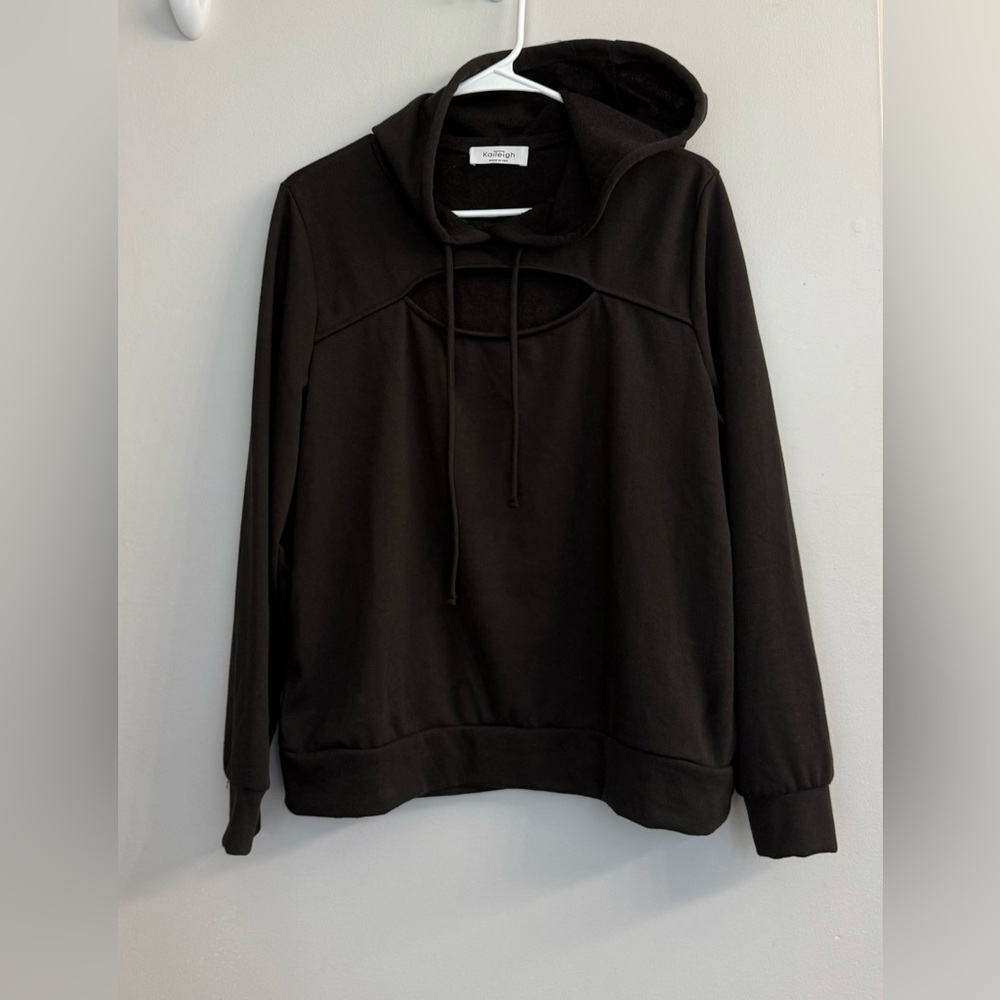 Kaileigh Pullover Hoodie With Chest Cutout Black Sz M Athleisure Gym Cozy Basic